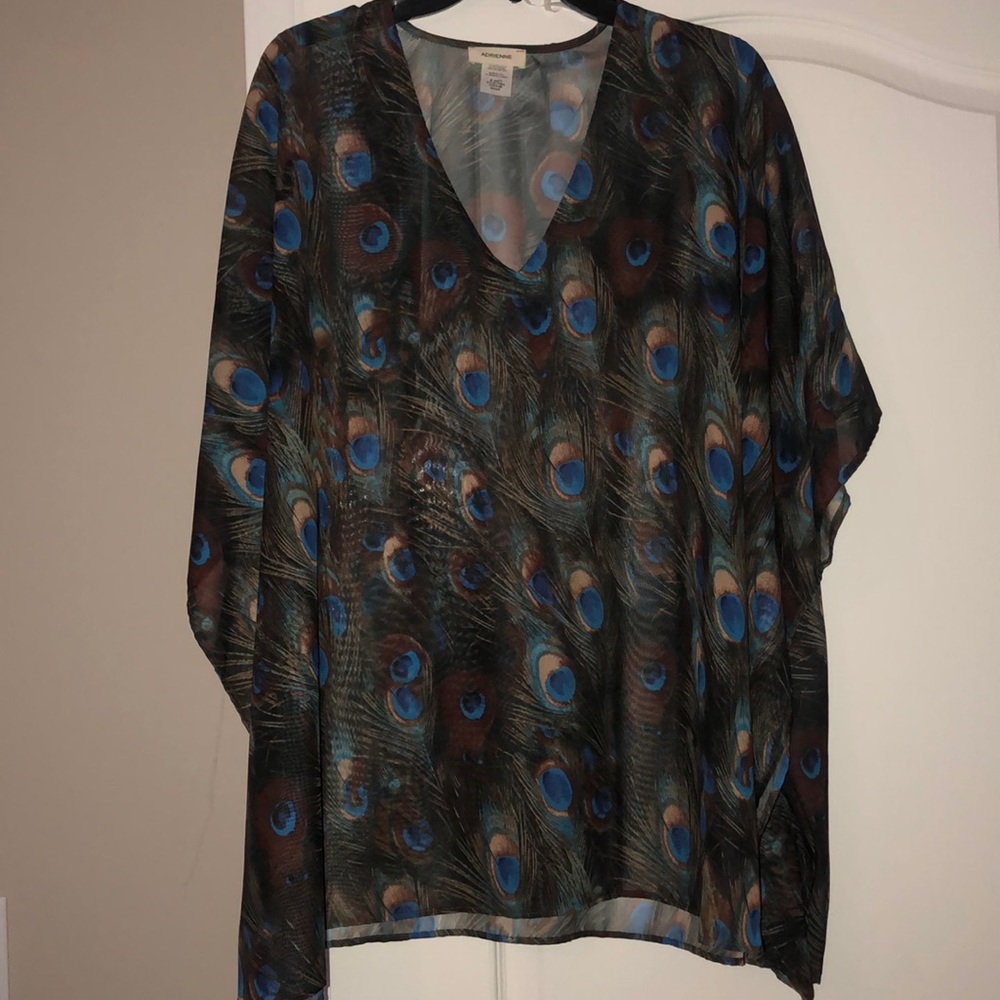 Red Dress Boutique peacock print tunic NWT